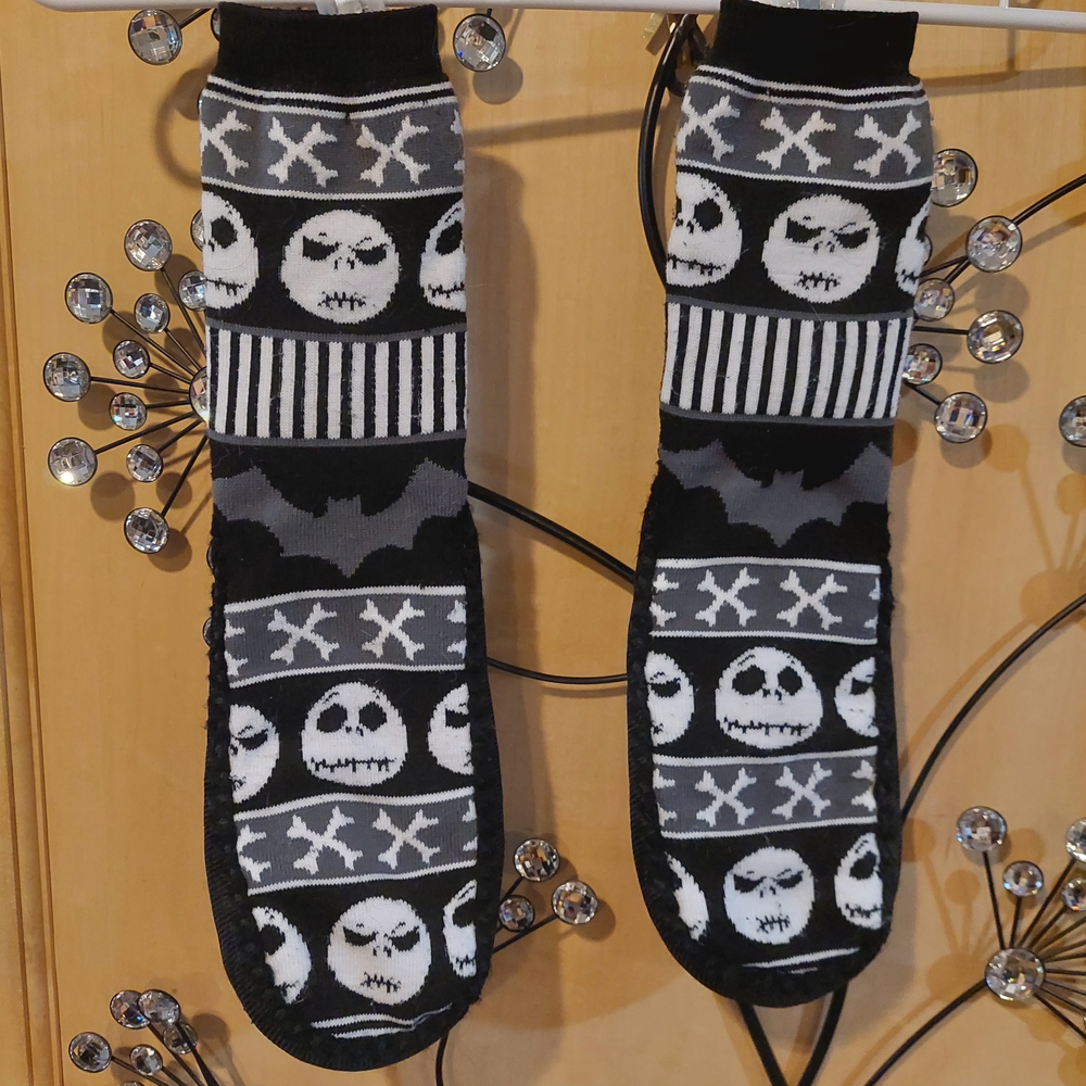 Black and Gray Skull Pattern Socks